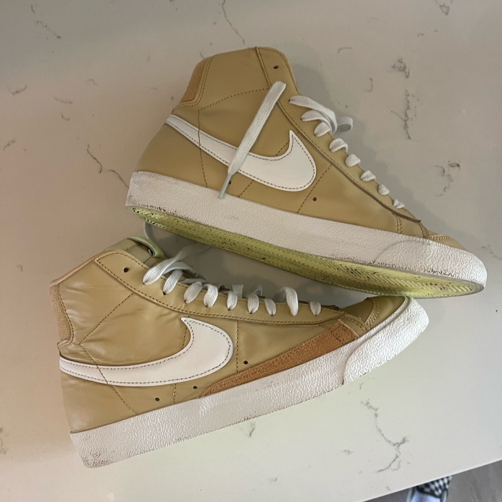 Nike High-Top Sneakers in Tan and White